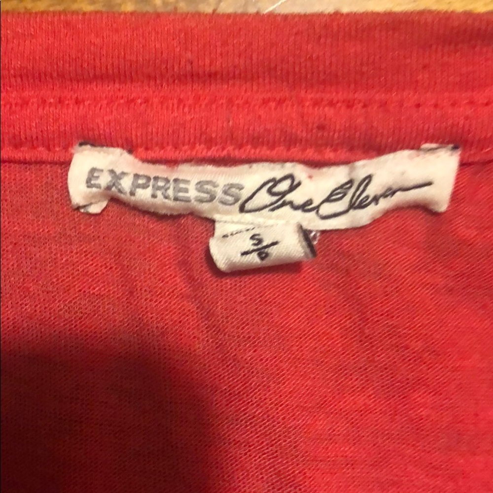 Express “I’m Getting Tacos” Tee - Picture 3 of 3